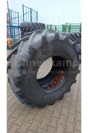 REIFEN 600 / 70 R 28