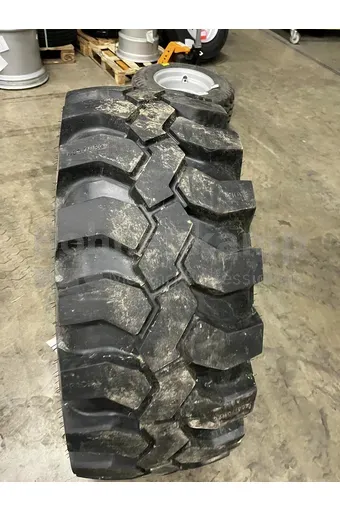 REIFEN 400 / 70 R 20