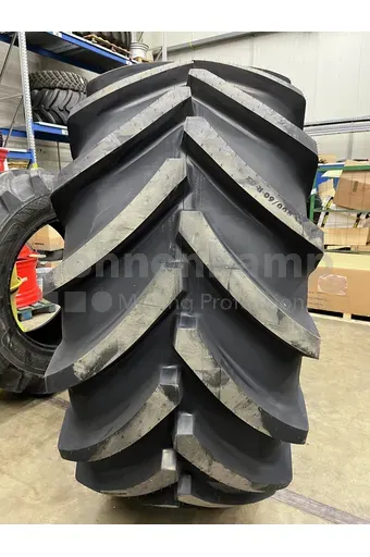 REIFEN VF 900 / 60 R 42 NRO