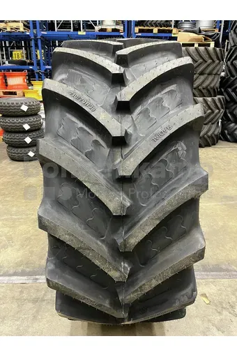 REIFEN 710 / 70 R 38