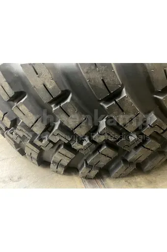 REIFEN 600 / 65 R 38