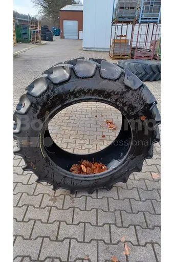 REIFEN 320 / 85 R 28