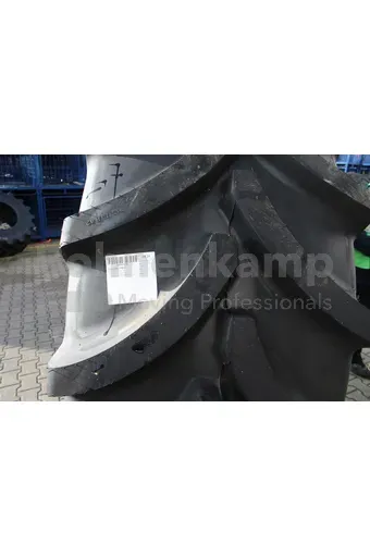 REIFEN 710 / 70 R 42