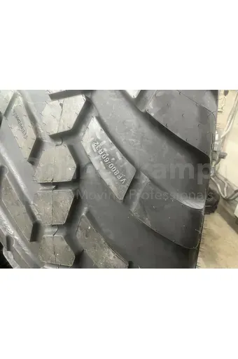 REIFEN VF 800 / 60 R 32