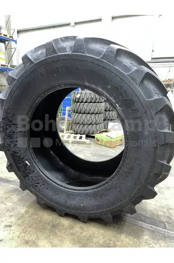 REIFEN VF 900 / 50 R 42