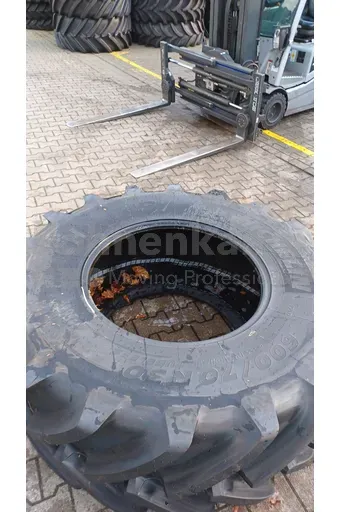 REIFEN 600 / 70 R 30