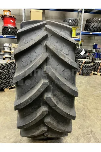 REIFEN 710 / 70 R 42