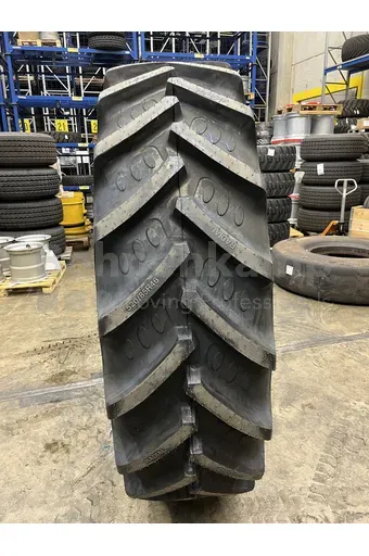 REIFEN 520 / 85 R 46