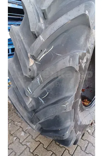 REIFEN VF 710 / 70 R 42